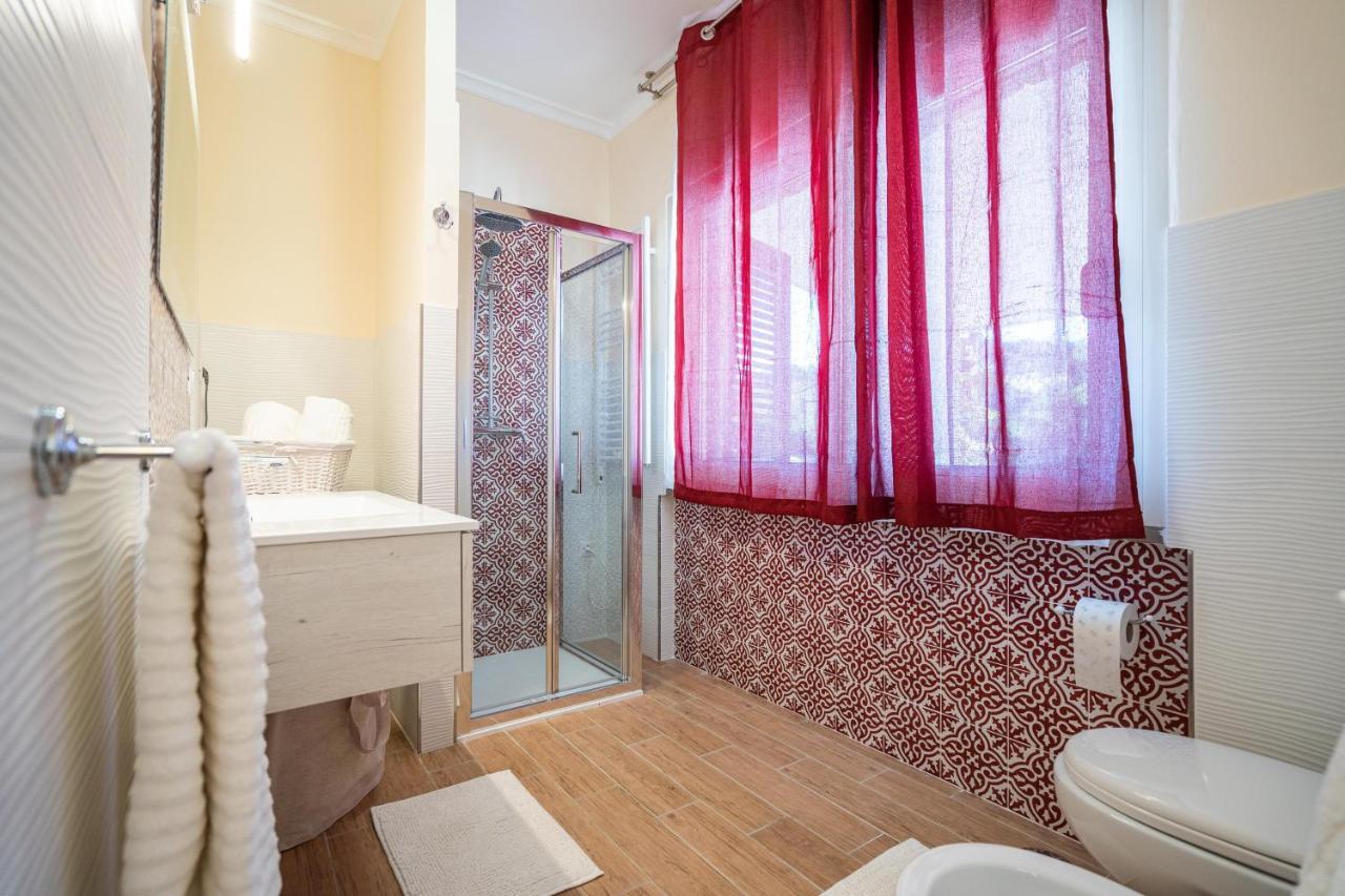 אגרופולי Musae Apartments מראה חיצוני תמונה
