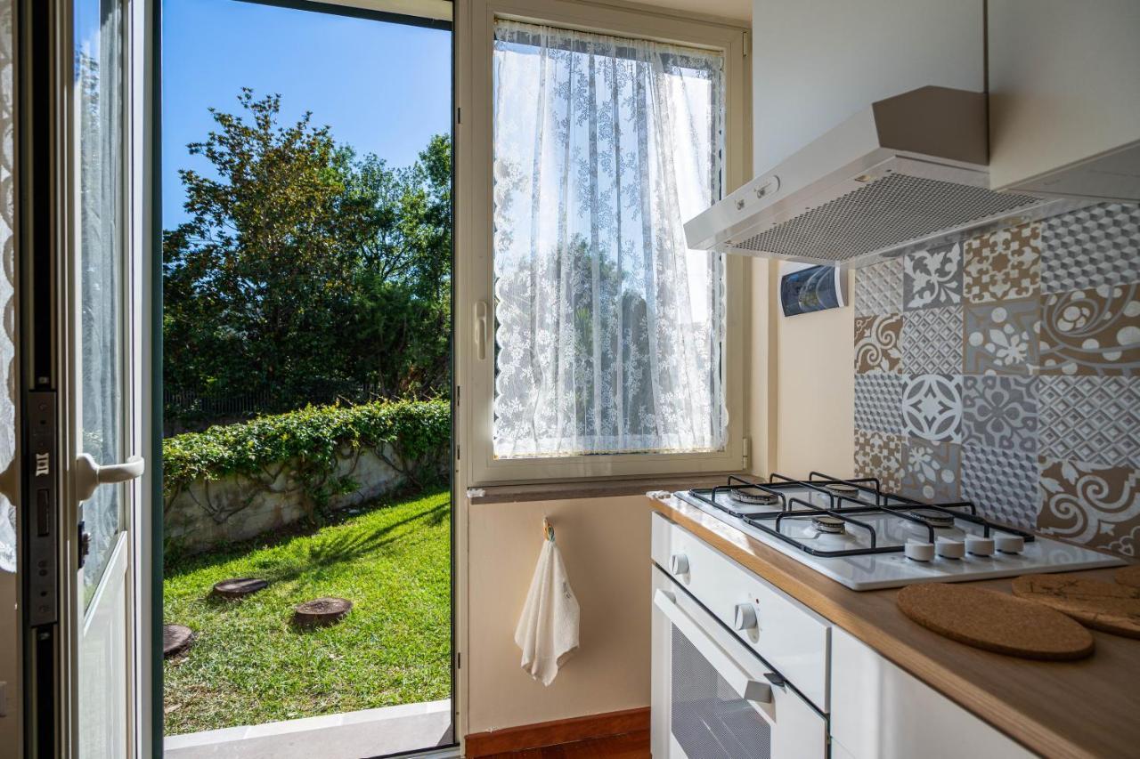 אגרופולי Musae Apartments מראה חיצוני תמונה