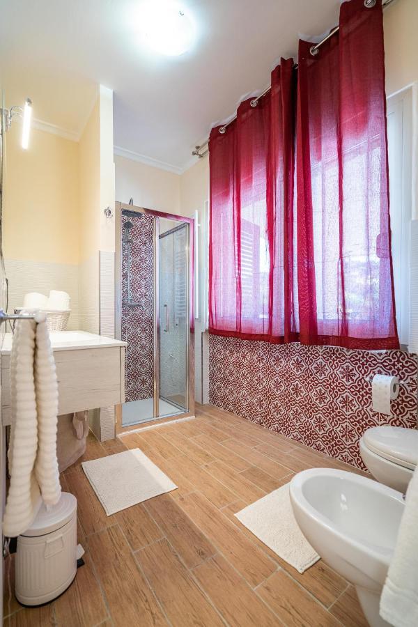 אגרופולי Musae Apartments מראה חיצוני תמונה
