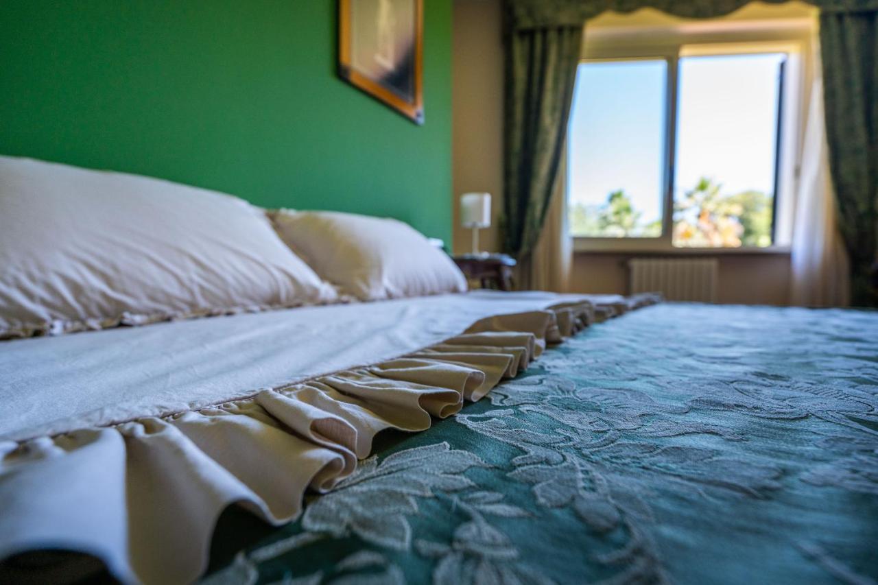 אגרופולי Musae Apartments מראה חיצוני תמונה