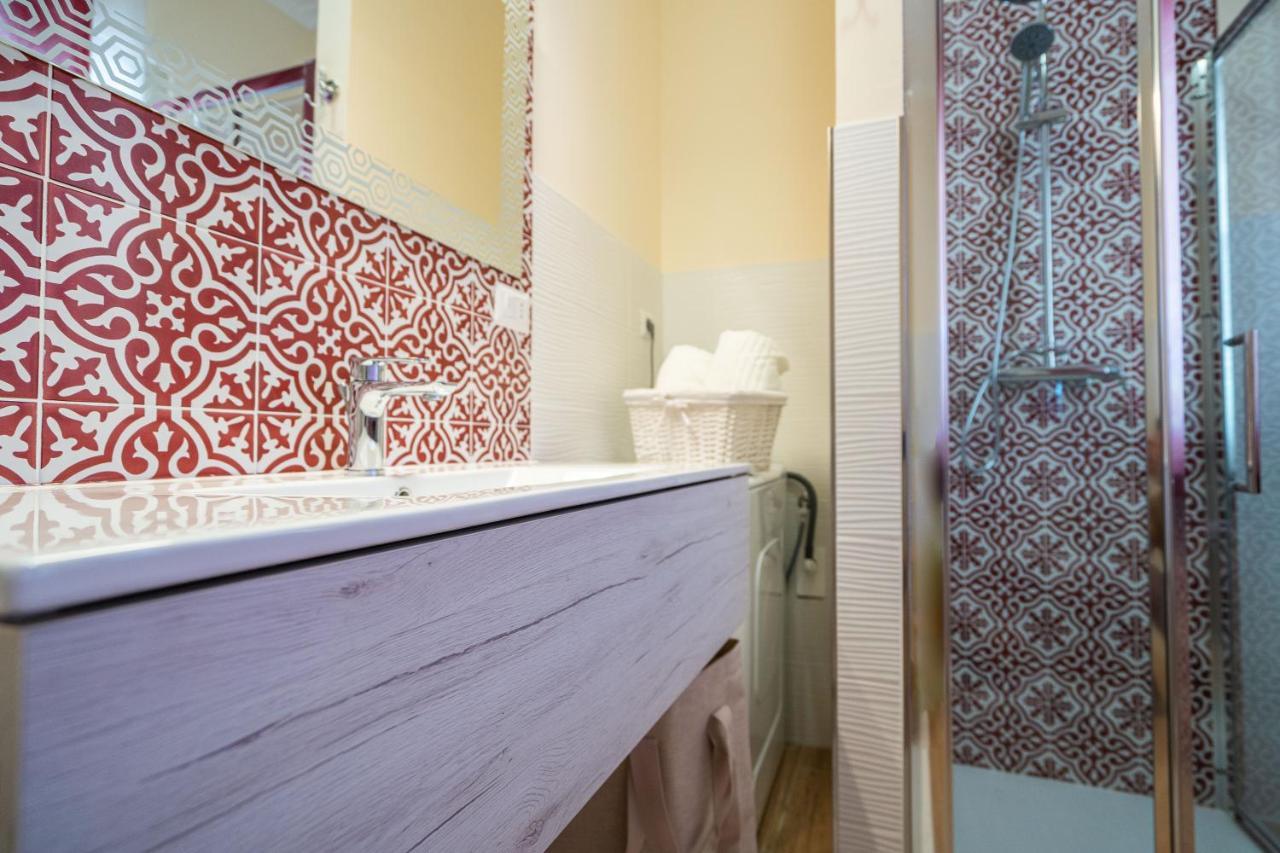 אגרופולי Musae Apartments מראה חיצוני תמונה
