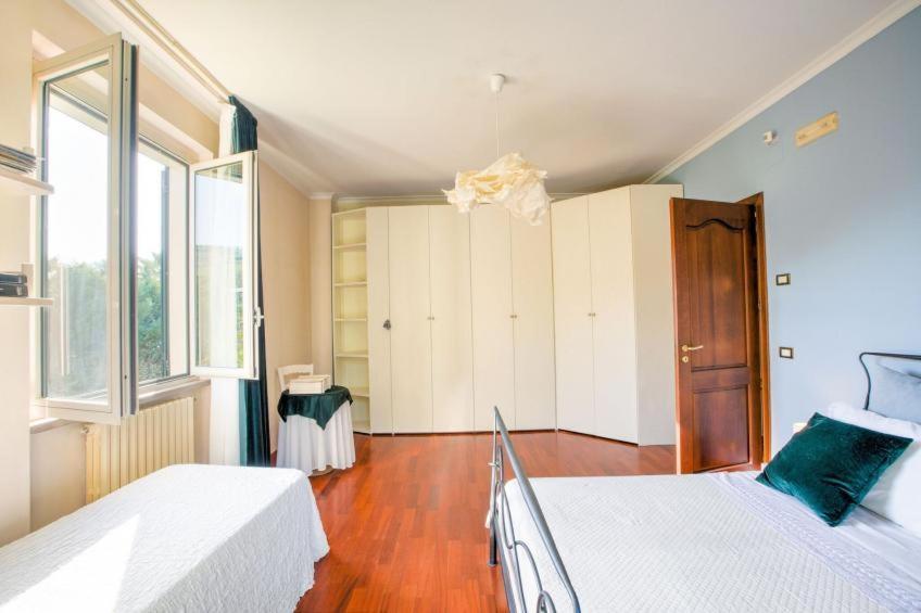 אגרופולי Musae Apartments מראה חיצוני תמונה